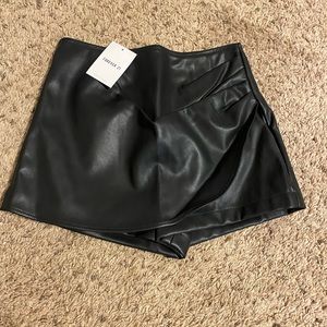 Black pleather skort